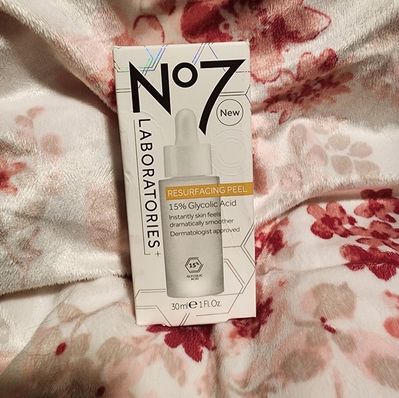 No7 Laboratories Resurfacing Peel 15% Glycolic Acid NEW - Picture 3 of 3